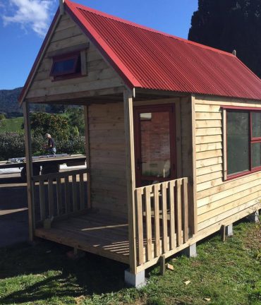 Customised indianna deluxe cabin by Custom Cabins Waikato