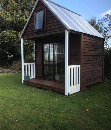 customised prescott front cabin by Custom Cabins Waikato